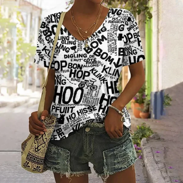 Vintage Black And White Letter Print Women's T-shirts Design Female V-Neck Top Plus Size Shirt Summer Women's Clothing Casual